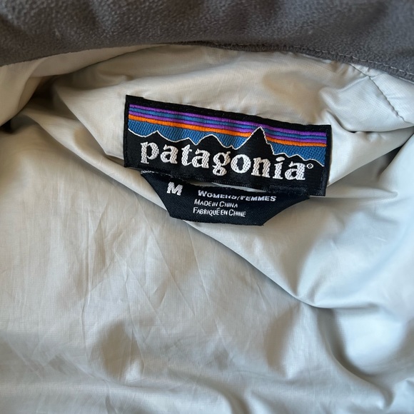Patagonia white goose down puffer jacket medium - Picture 13 of 14